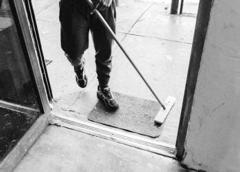 clean-the-floor